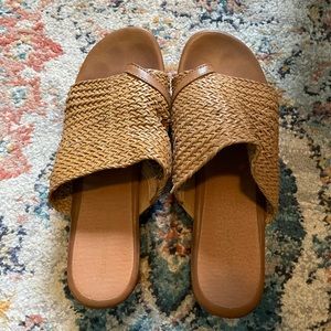 BareTraps Wedge Sandals 9W